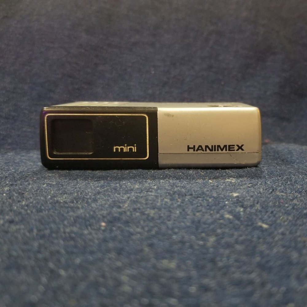 Vintage 70's Hanimex Mini 110 Camera with Magicube